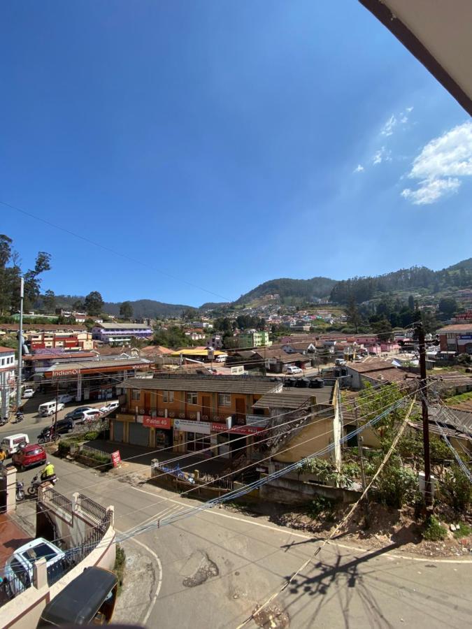 Hotel Venus Ooty Exteriör bild