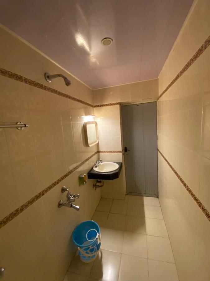 Hotel Venus Ooty Exteriör bild